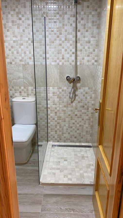 Habitacion Grande Con Bano Privado En Coin A 30Km De La Playa Exterior foto