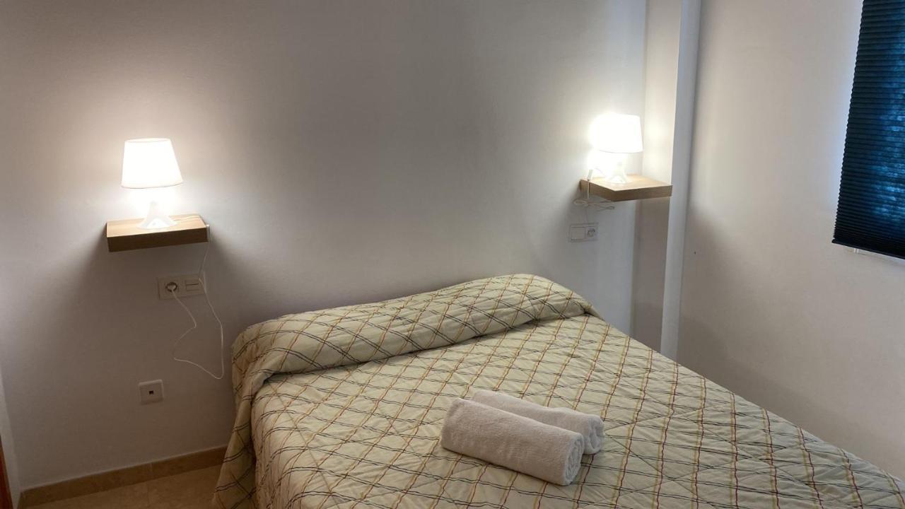 Habitacion Grande Con Bano Privado En Coin A 30Km De La Playa Exterior foto